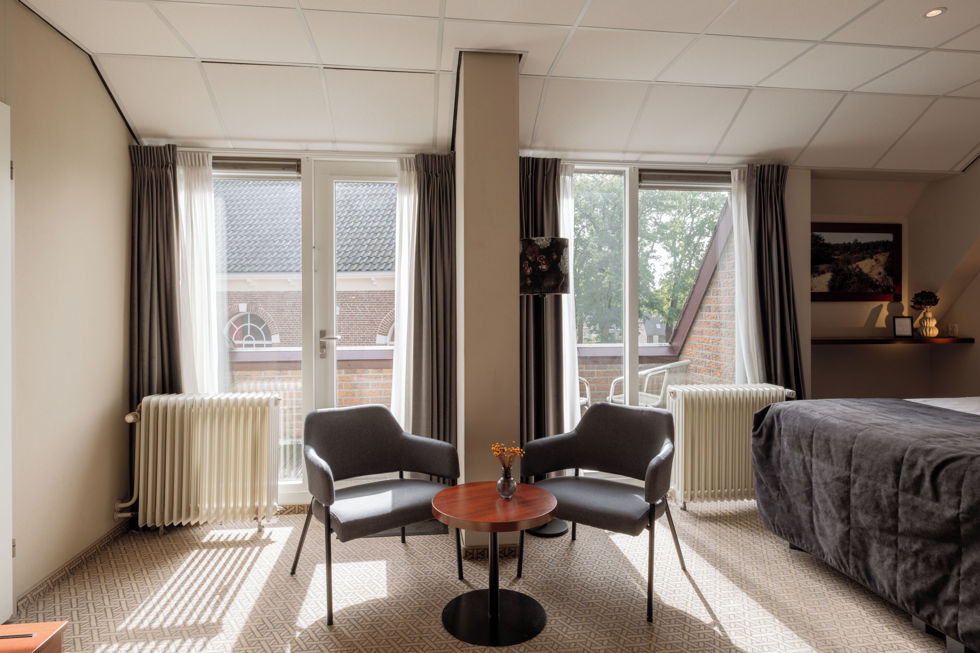 Junior Suite | Premium bedding, in-room safe, desk, blackout curtains