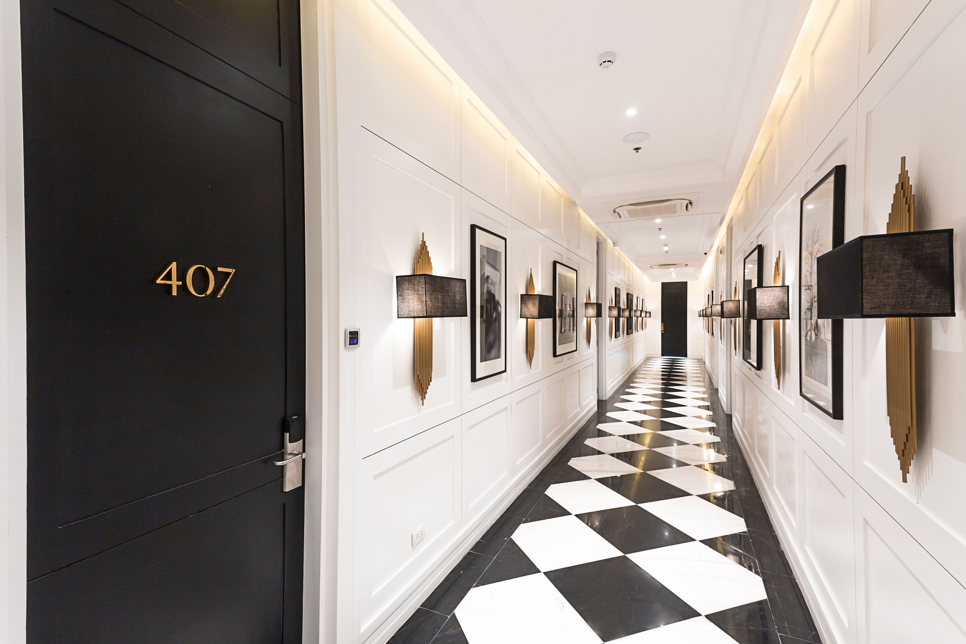 1 bedroom, egyptian cotton sheets, premium bedding, down duvets