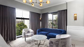 Presidential Suite, 1 King Bed, Balcony, City View | Egyptian cotton sheets, premium bedding, down comforters