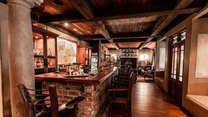 Bar (on property) - Dawsons Game and Trout Lodge (Barberton)