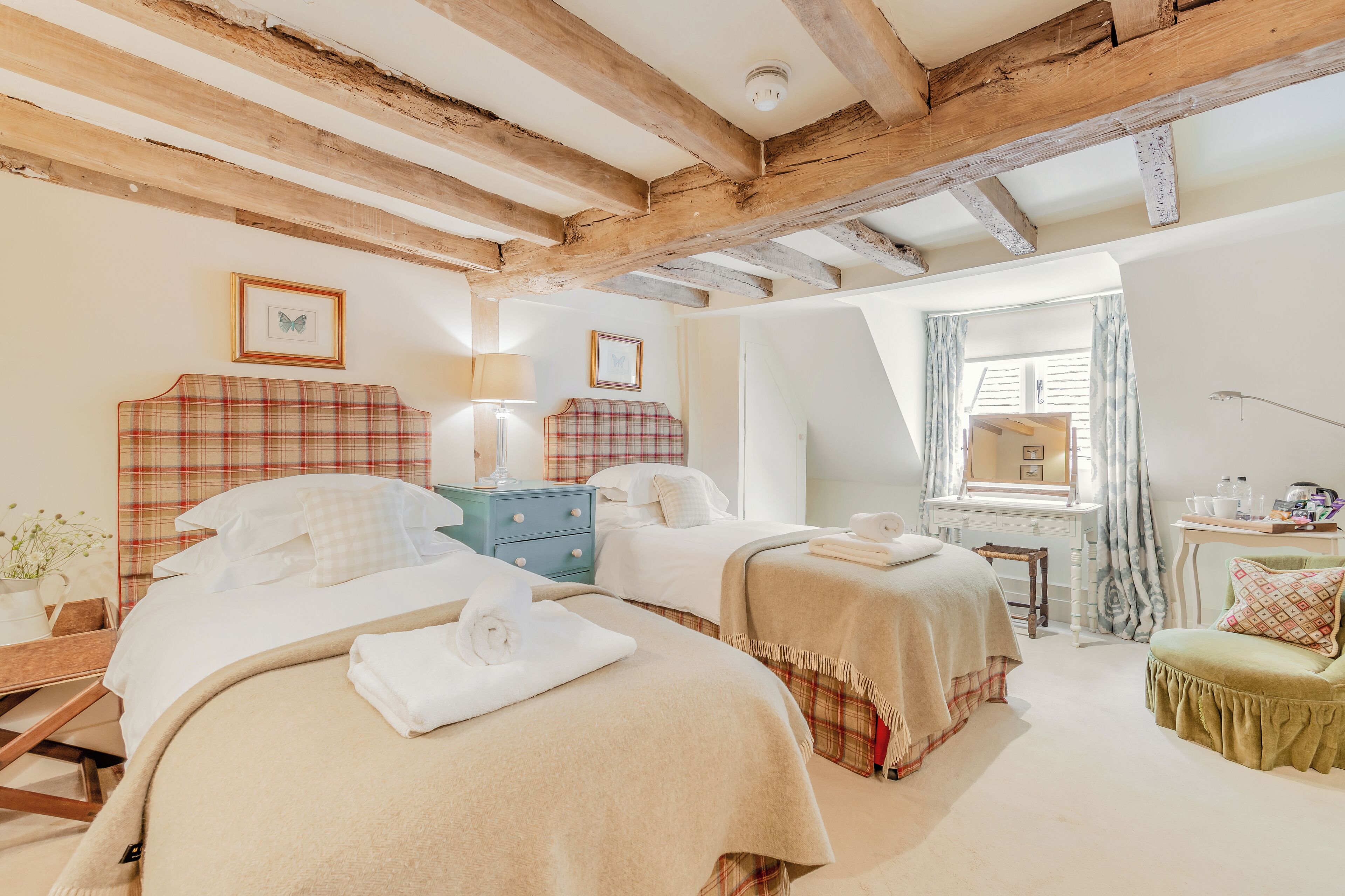 Patience | In-room safe, iron/ironing board, free WiFi, bed sheets