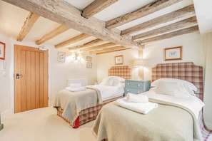 In-room safe, iron/ironing board, free WiFi, bed sheets - Patience - Tiger Inn (Eastbourne)