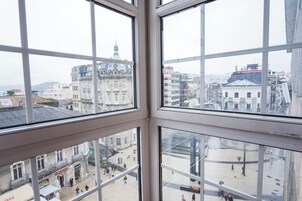 이코노미 스튜디오 | 객실 내 금고, 각각 다른 스타일의 인테리어, 각각 다르게 가구 비치, 책상