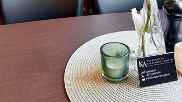 Desayuno para llevar incluido todos los dĂas