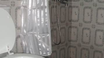 Camera doppia | Bagno | Vasca da bagno a immersione totale, soffione a pioggia