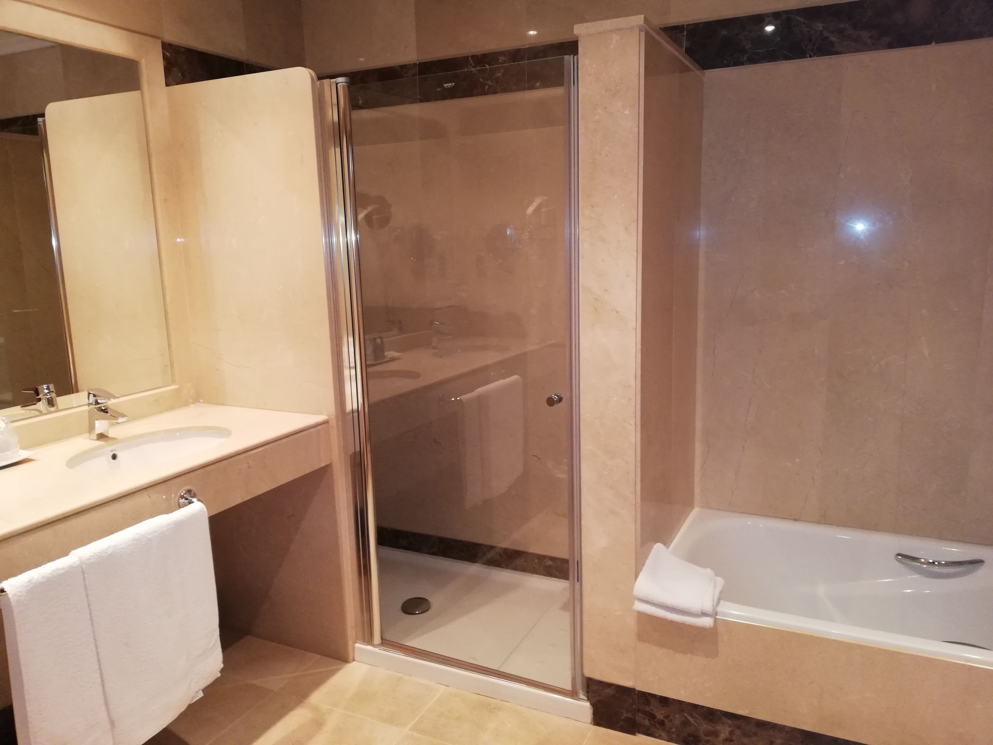 double or twin room | bathroom | free toiletries, hair dryer, towels