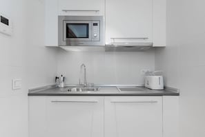 Refrigerador y microondas 