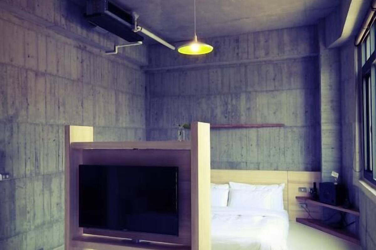 Habitación estándar doble, 1 cama doble, no fumadores | Ropa de cama de alta calidad y decoración individual
