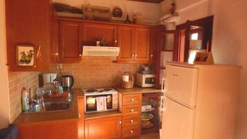 Superior-lejlighed - havudsigt | Fælleskøkken | Køleskab, ovn, kogeplade, kaffe-/temaskine