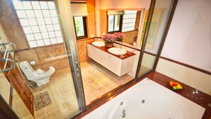 3-Bedroom Villa with Private Pool | Bathroom | Separate tub and shower, jetted tub, free toiletries, hair dryer - The Haven Pool Villa (Pattaya)