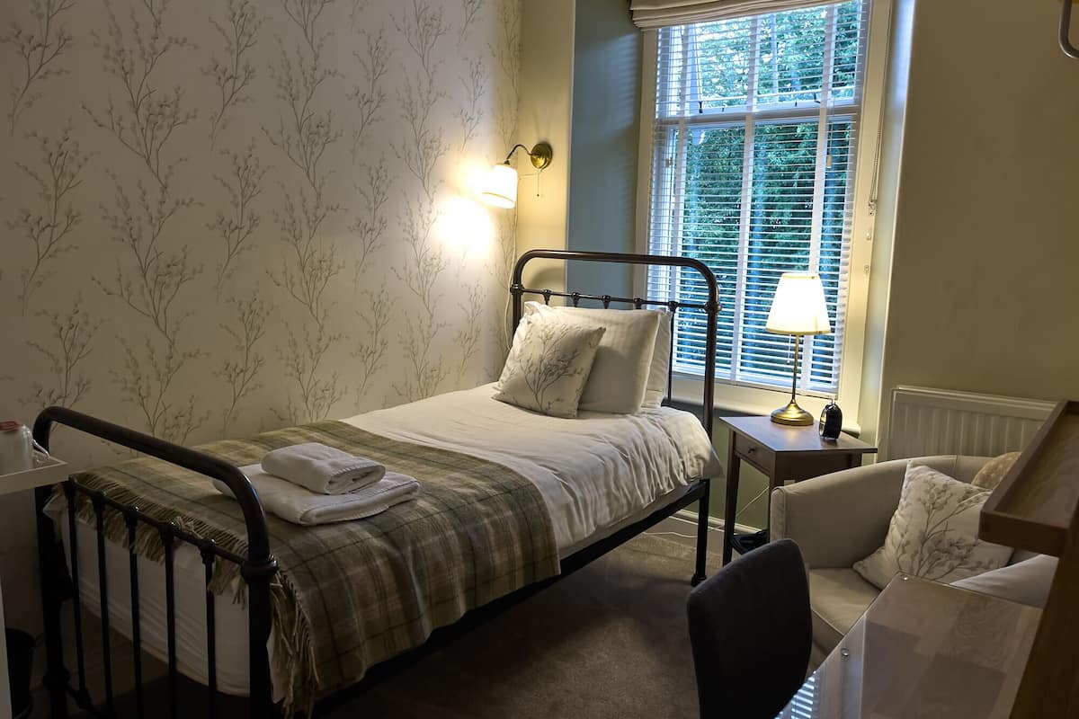 Room 4 - Single Room | Desk, iron/ironing board, rollaway beds, free WiFi