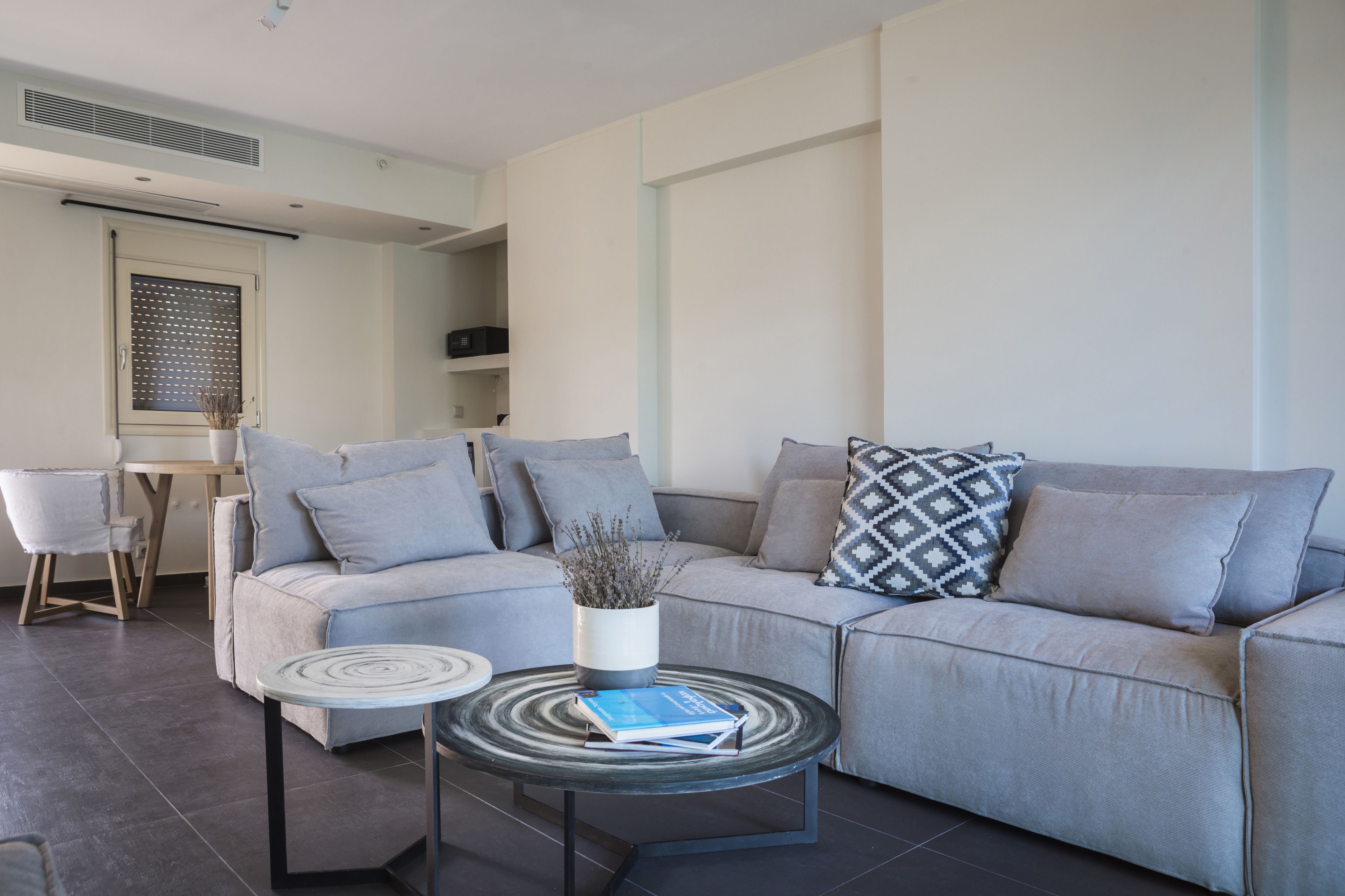 套房 (Acqua) | 客房内保险箱、遮光窗帘、隔音、熨斗/熨衣板