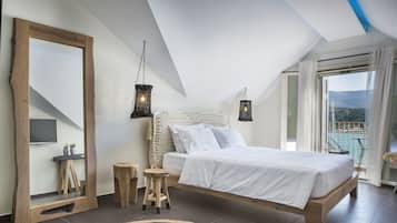 1 bedroom, in-room safe, blackout drapes, soundproofing