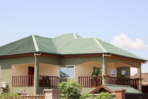Exterior - Platinum Court (Oyarifa)