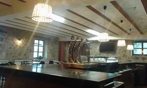 Bar (en el alojamiento)