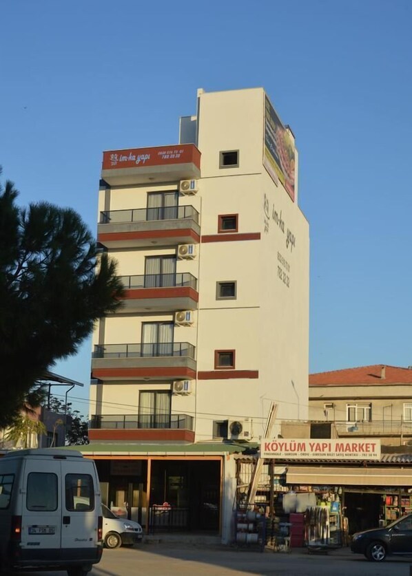 Front of property - Menderes Butik Otel (Menderes)