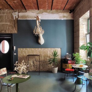 Ropa de cama de alta calidad, cubrecamas y colchones con efecto memoria 