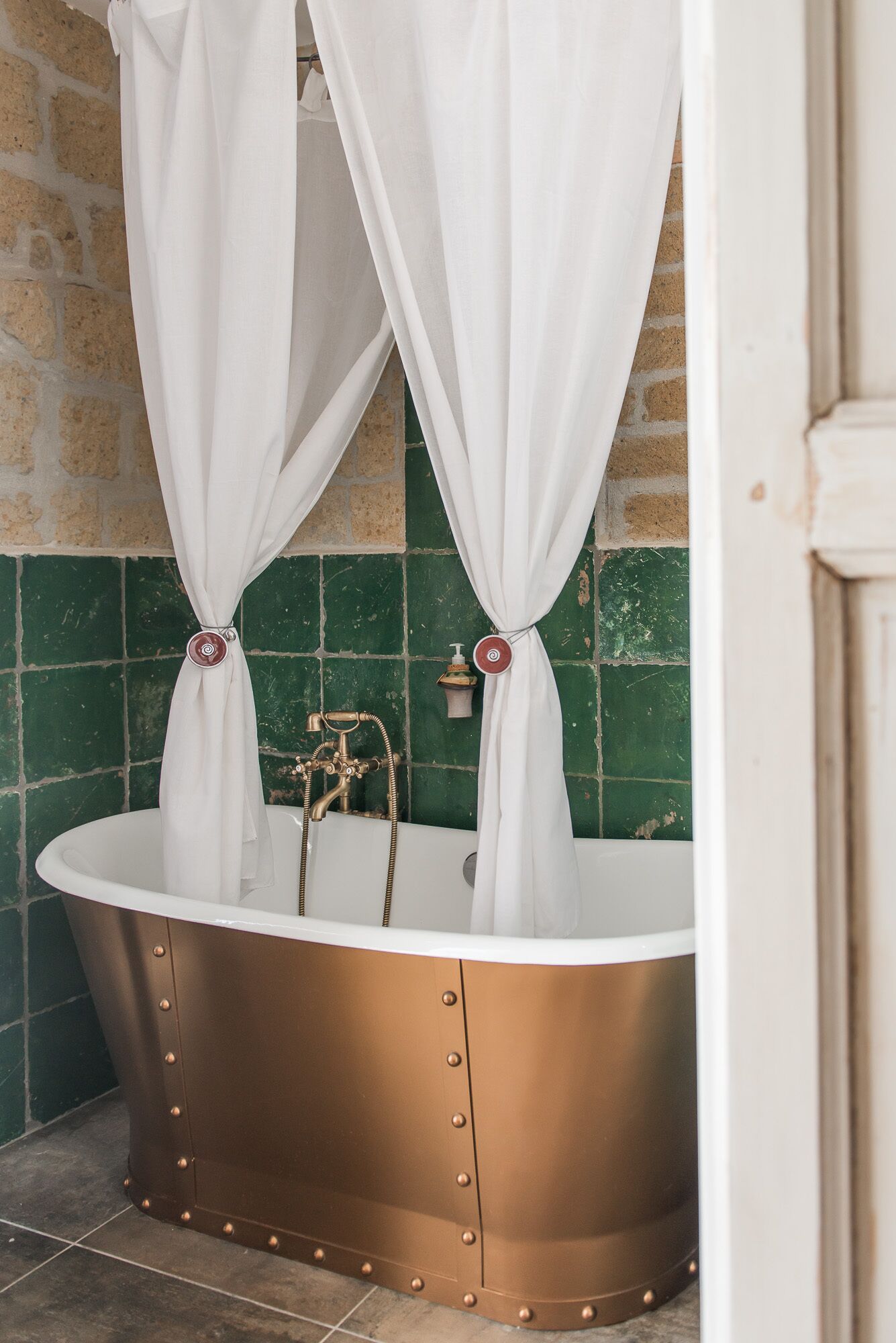 Foto - Magma Home - Rooms & Roof