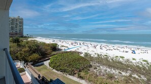 Unclassified image, 4 of 27, button