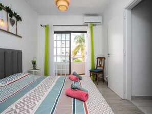 2 bedrooms, iron/ironing board, bed sheets - Azurita Villa, Air Conditioning, Parking (Albufeira)