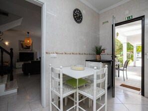 Dining - Azurita Villa, Air Conditioning, Parking (Albufeira)
