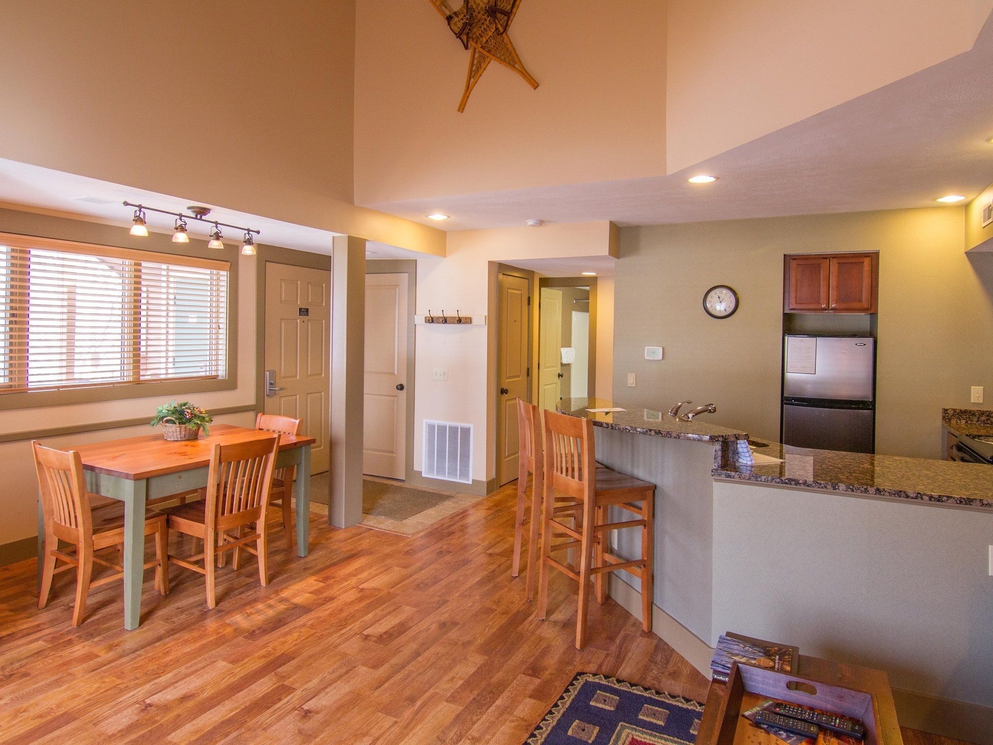 Condo, 2 Bedrooms | In-room dining