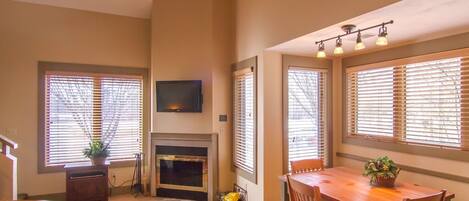 Condo, 2 Bedrooms | In-room dining