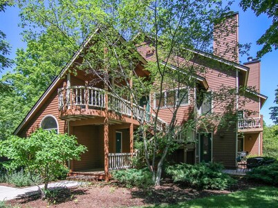 Spacious 2 Bed At Crystal Mountain Resort 2 Bedroom Condo by RedAwning