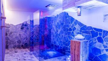 Dusche, Haartrockner, BademÀntel, Hausschuhe