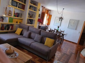 تلفزيون ذكي، مشغل دي في دي، كُتُب، ستيريو