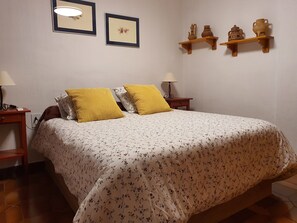 2 عدّة غرف نوم ومكتب ومكواة/لوح كي وواي فاي مجانًا