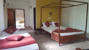 TRIPLE ROOM | Langsir/tirai gelap terus, Wi-fi percuma, cadar katil 