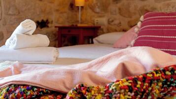 2 chambres, lit parapluie, Wi-Fi gratuit, draps fournis