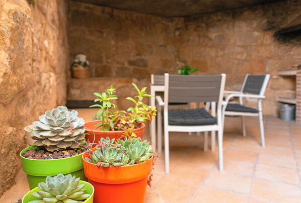 Property grounds - Tranquility and hiking in the Matarraña (Lledó)