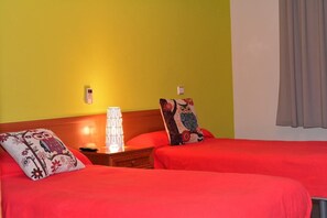 Ilmaiset vauvansängyt, ilmainen Wi-Fi, vuodevaatteet
