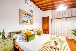 3 chambres, fer et planche à repasser, Wi-Fi gratuit, draps fournis