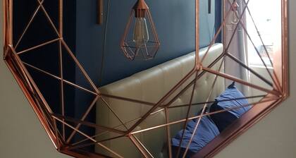 Maison de ville 70 mÂČ au calme avec jardin - ARMADA