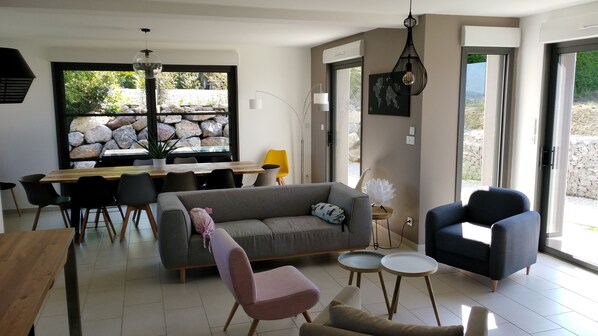 Televisión y reproductor de DVD