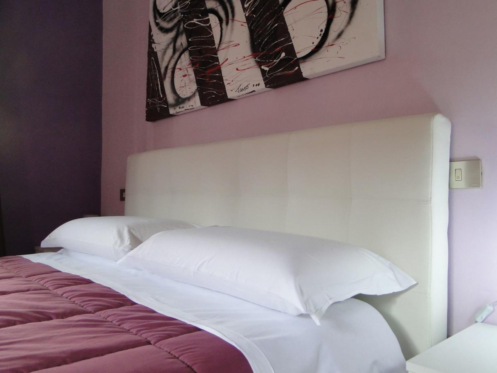 City Double Room (External Private Bathroom) | 4 bedrooms, desk, blackout drapes, WiFi (free)