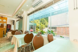 Interior - Golden Land (Hai Phong)