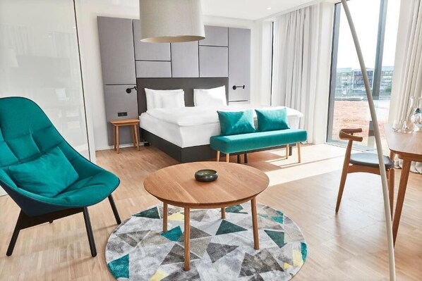 Junior Suite, 1 King Bed | In-room safe, desk, soundproofing, iron/ironing board - Alsik Hotel & Spa (Sønderborg)