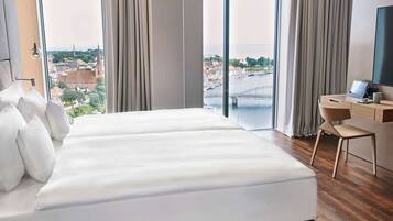 1 bedroom, in-room safe, desk, soundproofing