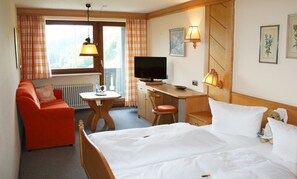 Desk, free WiFi, bed sheets - Berghotel Maderhalm (Fischen im Allgaeu)