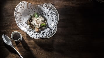 Breakfast, lunch, dinner served; French cuisine