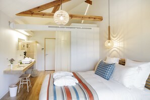 Habitación de diseñador-1 cama matrimonial o 2 individuales, para no fumadores, vista al valle | Sábanas de algodón egipcio y ropa de cama de alta calidad 