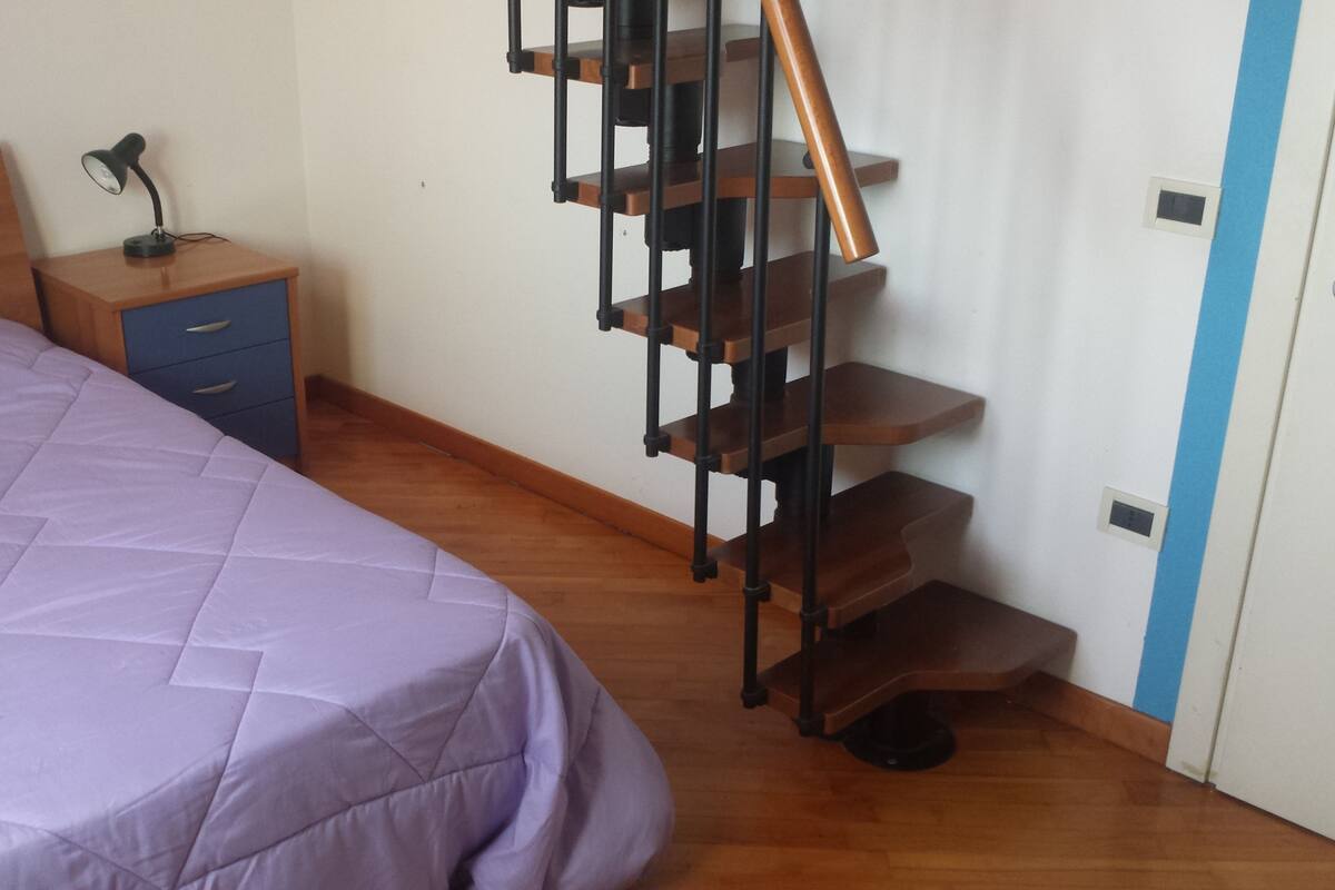 Rollaway beds, free WiFi, bed sheets