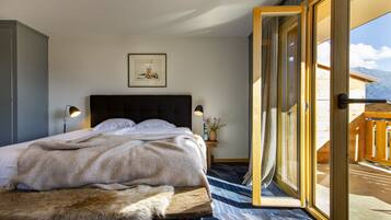 Family Quadruple Room, 2 Bedrooms, Balcony, Valley View | Premium bedding, blackout curtains, soundproofing, free WiFi