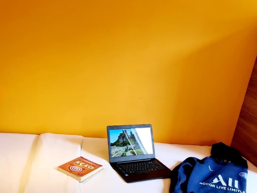 Standard Apartment, 2 Twin Beds | Blackout drapes, iron/ironing board (on request), WiFi (free)