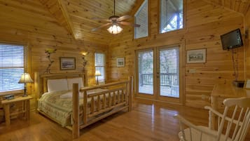 Cabin, Multiple Beds, Non Smoking | 3 bedrooms, free WiFi, bed sheets