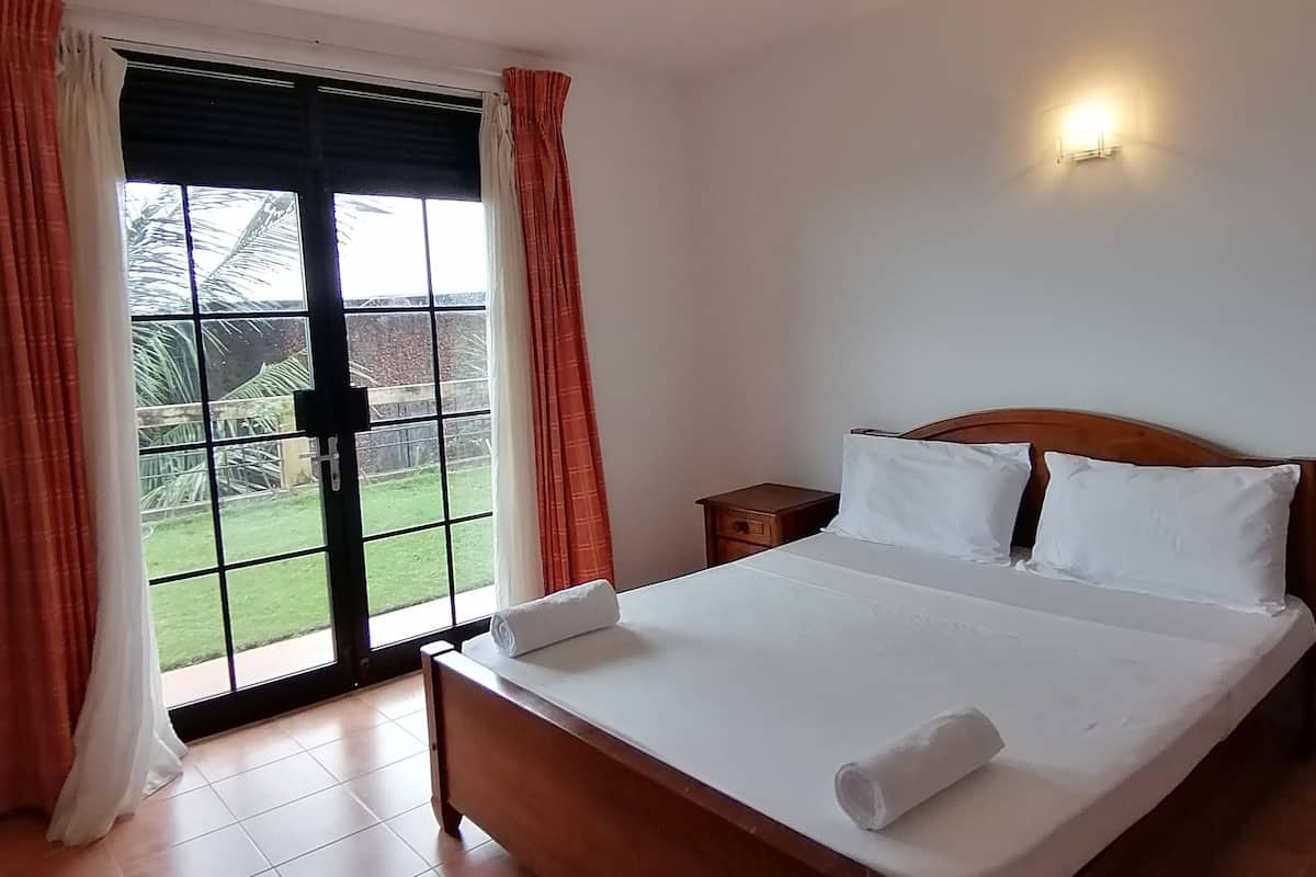 Basic Double Room, 1 Double Bed, Garden View